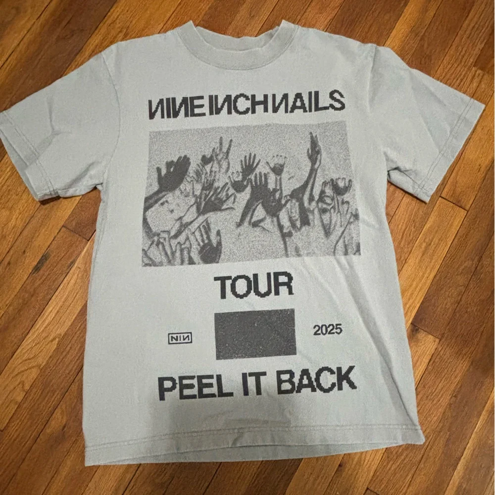 Nin peel it back tour 2025 Men's Gray Graphic T-Shirt - Picture 1 of 5